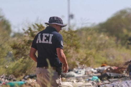¿Agentes de la CIA se fotografiaron en narcolaboratorio de Chihuahua? Fiscalía aclara la imagen