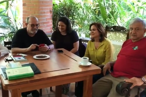 En Palenque, López Obrador nombra como 'vocero' de su nuevo video a Silvio Rodríguez