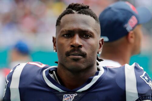 Antonio Brown se arrepiente y quiere volver a la NFL