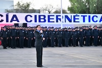 Tere Jiménez reconoce a la mejor policía del país con aumento de sueldo