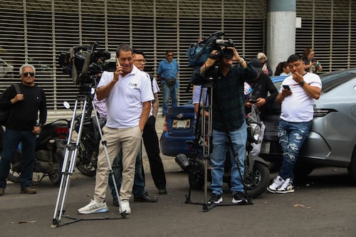 No está claro que sea censura, pero sí es policía de medios