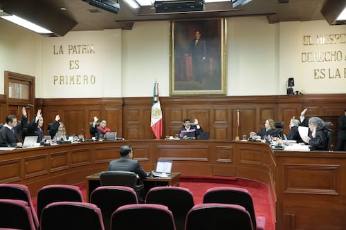 La Corte falla a favor de Televisa: ordena al SAT devolver más de 100 mdp