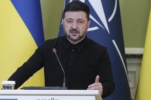 Trump da a Ucrania y Rusia fecha para acabar con la guerra: ‘Quiere que sea este verano’, dice Zelenski