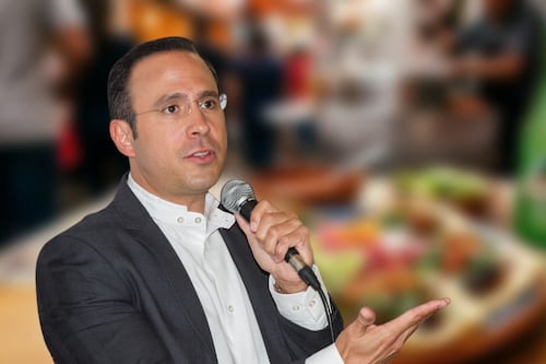 ‘Prendí el asador y empezamos a jugar’: Así nació Los Igualados, la taquería de Ulises de la Torre