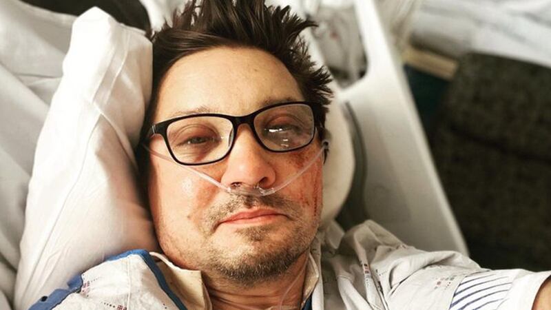 Jeremy Renner reaparece en redes tras grave accidente: ‘Estoy demasiado desordenado’