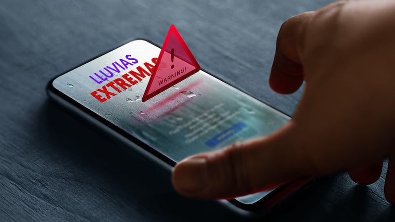Alertas por lluvias y huracanes llegarán a tu celular: Esto sabemos del proyecto de Protección Civil