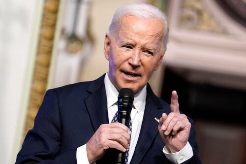 Biden aplica un Fox: Dice apoyar nuevas elecciones en Venezuela, pero Casa Blanca rectifica