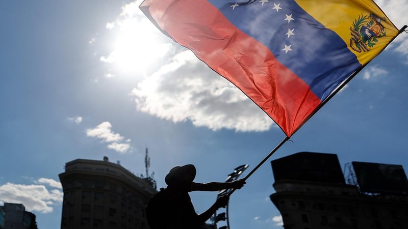 Venezolanos ‘piden la cabeza’ de funcionarios de Maduro: Exigen a Trump que los arreste por narcotráfico