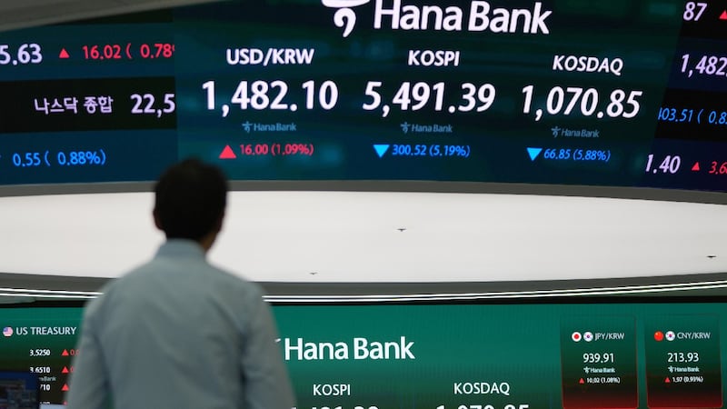 Wall Street, Europa y Asia amanecen mixtas: ¿Qué bolsas se desploman HOY por guerra de EU e Irán?