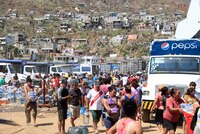 ‘Otis’ en Acapulco: Bancos multilaterales donan a México 950 mil dólares para ayuda humanitaria