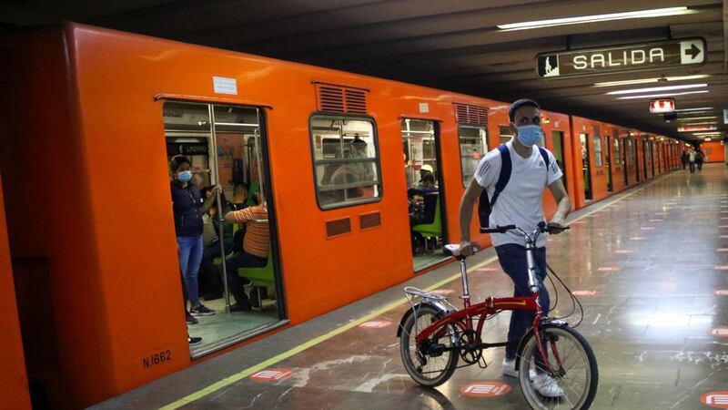 Ómicron no ‘asustó' a chilangos; número de personas en transporte público sube en febrero