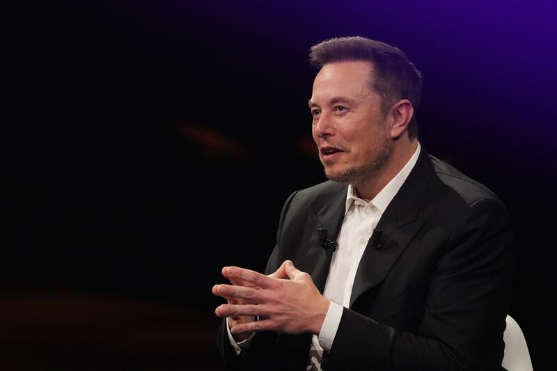 Robot Optimus, Cybercap y autos eléctricos en Marte: Las promesas de Elon Musk a accionistas de Tesla