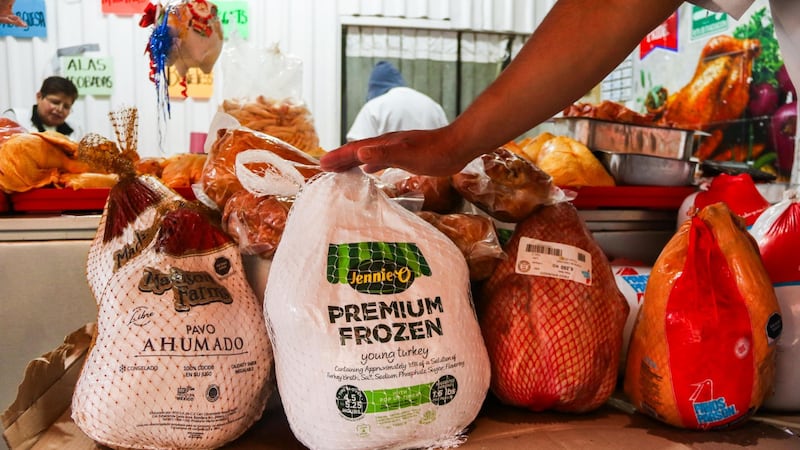 Nochebuena cara: Pavo y cerdo incrementan hasta 20% el precio de la cena de Navidad