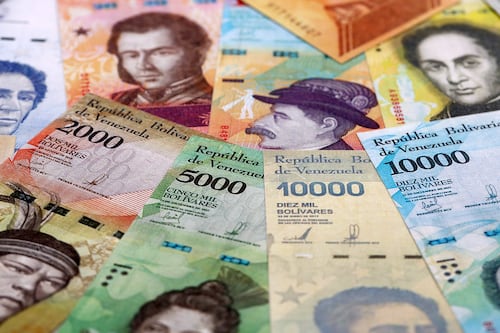 Gobierno de Venezuela confirma alza en el salario mínimo mensual tras protestas