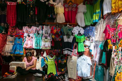 Yucatecas emprenden más que los varones para salir del maltrato familiar