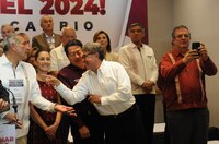 ‘Bronca’ en Morena por encuestadoras: ¿Cuándo deben dar el resultado final de las ‘corcholatas’?