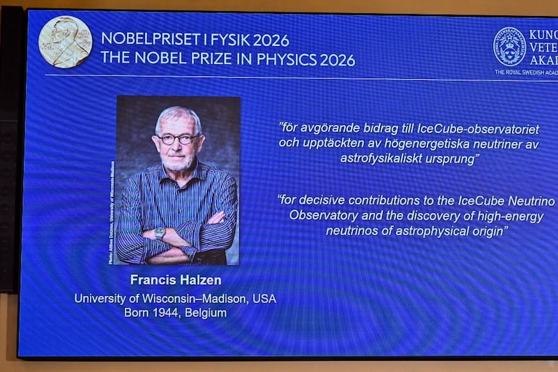 Nobel de Física 2026: Premian a científico por hallar neutrinos capaces de revelar ‘secretos del universo’