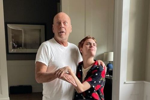Tallulah, hija de Bruce Willis, califica la demencia del actor como ‘realmente agresiva’