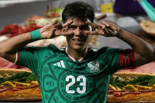‘Para pagar los torneos’: Jesús Gallardo, convocado al Mundial 2026, vendía tortas para jugar futbol