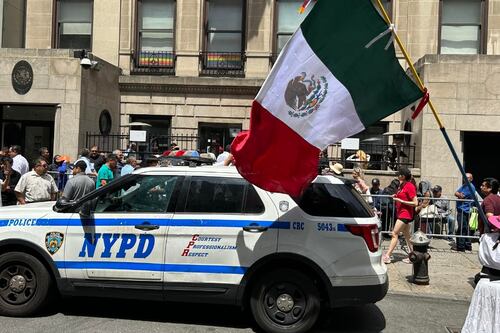 Elecciones 2024: INE analiza ampliar horario para voto de mexicanos en el extranjero