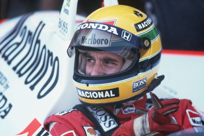 Óscar Flores, actor de ‘Los Chicos del Barrio’, fue oficial de pista en F1: Así conoció a Ayrton Senna