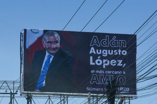 ¿Se quedan los espectaculares? INE lanza reglas para promoción de candidatos a la Presidencia