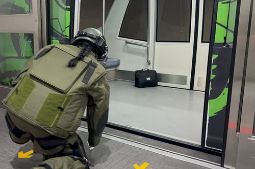 Fotos: Así fue el simulacro de bomba en el AICM; simulan amenaza en el Aerotren