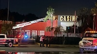 Sicarios hacen de las suyas en Culiacán pese a ‘blindaje’ de las autoridades; Queman casino y dejan un muerto