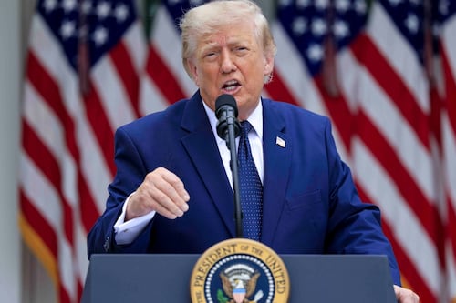 Canadá cancela inauguración del puente que conecta con EU... y Trump amaga con obtener 50% de ganancias