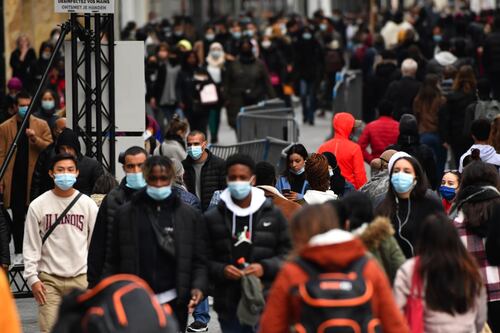 Miedo a perder el empleo acecha a más de la mitad de los trabajadores del mundo