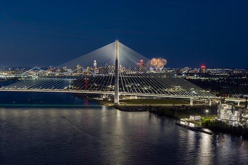 Para tener contento a Trump: Canadá compartirá con EU ingresos del peaje de un puente internacional