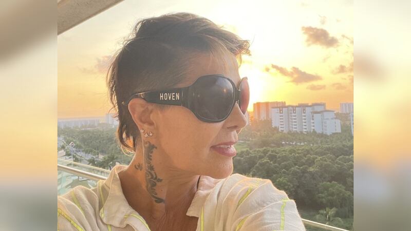 Alejandra Guzmán reaparece en redes tras cirugía: ‘Nueva cicatriz exitosa’