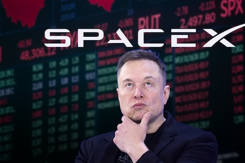 Musk ‘apunta a las estrellas’ de Wall Street: Evalúa sacar a bolsa a SpaceX en junio