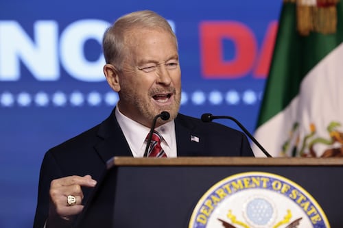 ‘Un gran golpe’: Embajador Ron Johnson celebra operativo contra ‘El Mencho’ y pide mantener la firmeza