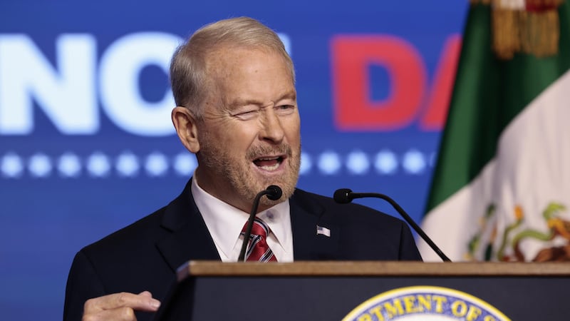 ‘Un gran golpe’: Embajador Ron Johnson celebra operativo contra ‘El Mencho’ y pide mantener la firmeza