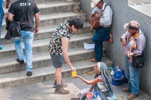 Salen de la pobreza 900 mil mexicanos en sexenio de Peña, según datos del Coneval