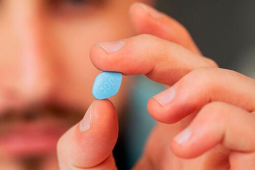 ‘Levanta’ el ánimo: Fármacos para disfunción eréctil podrían reducir el riesgo de padecer alzheimer