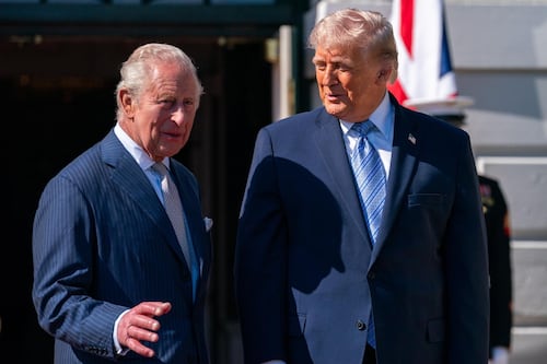 Rey Carlos III ‘sacude’ Congreso de EU: Lanza ‘indirecta’ a Trump sobre OTAN, Ucrania y aislacionismo