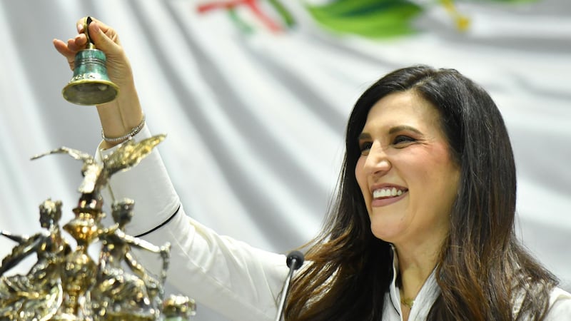 Kenia López llama a funcionarios de Sinaloa acusados por narco a no esconderse: ‘Den la cara por México’