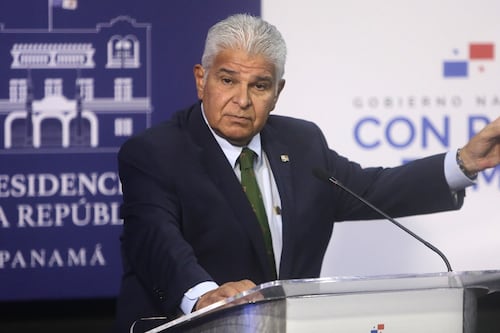 Hong Kong ‘le tira’ a José Mulino por quitarle 2 puertos del Canal de Panamá: ‘Respete los contratos’