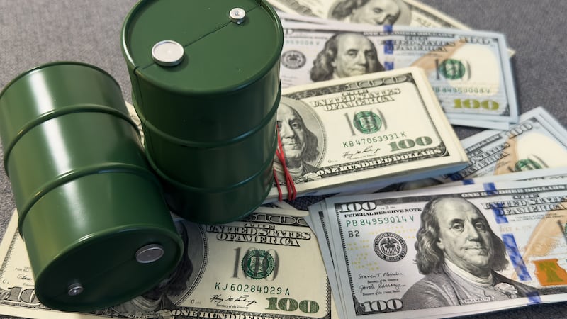 G-7 pide liberación de reservas de petróleo a la Agencia Internacional de la Energía por guerra en Irán