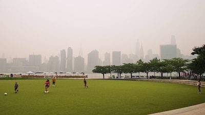 Así luce el cielo de Nueva York a consecuencia de la contaminación. (Foto: AP)
