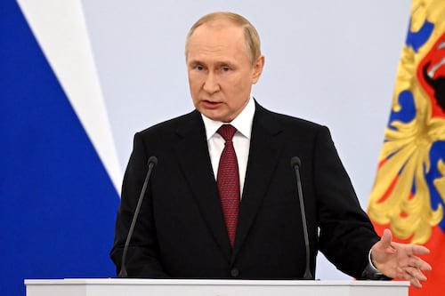 Putin niega intención de Rusia de usar armas nucleares en Ucrania... y tira advertencia a EU