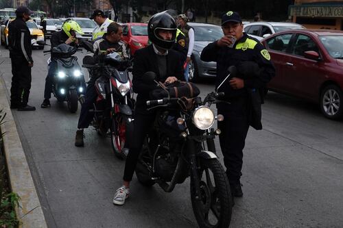 ¿Cuánto cuesta emplacar una moto en CDMX?