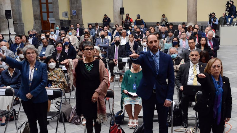 UNAM ya puede anular tu título por plagio: estos son los cambios a su reglamento