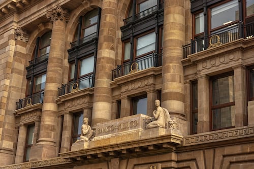 ¿Banxico mantendrá la ‘muralla’ ante la inflación? Proyectan que no bajará tasa del 7 por ciento en 2026