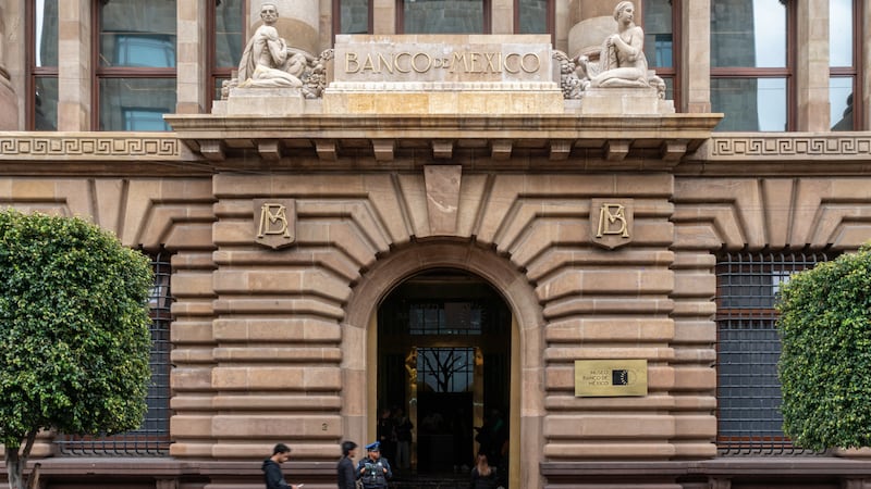 La extraña lógica del Banxico