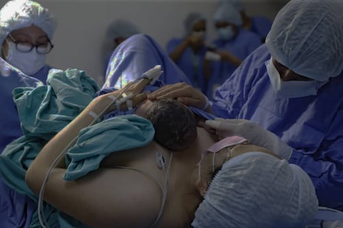‘Vimos cosas muy irregulares’: Padres de bebés muertos en IMSS Durango