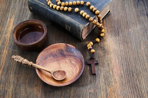 La delicada relación entre el ayuno religioso y la anorexia