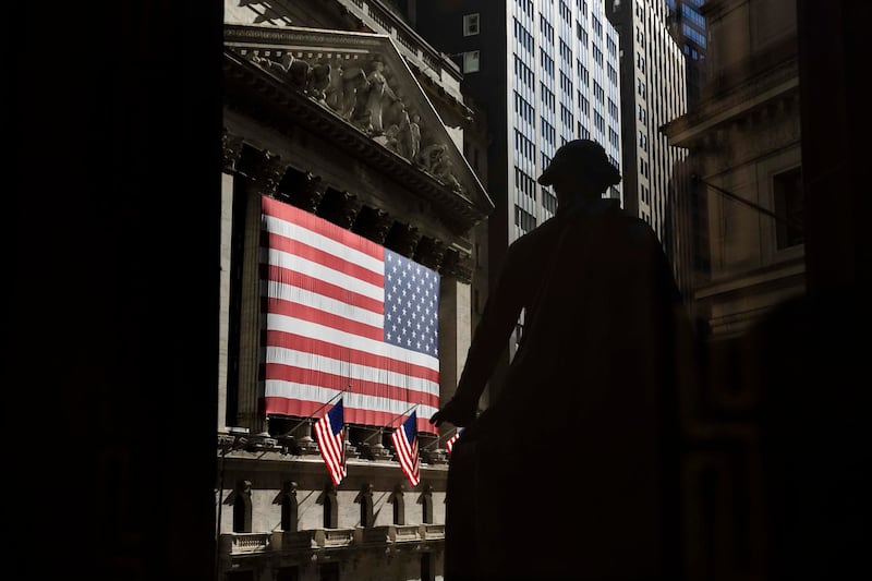 Wall Street abre mixto por alza en acciones de Nvidia y posible cambio de presidente en la Fed